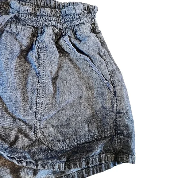 Blue Linen Shorts | Size Small - Picture 3 of 6